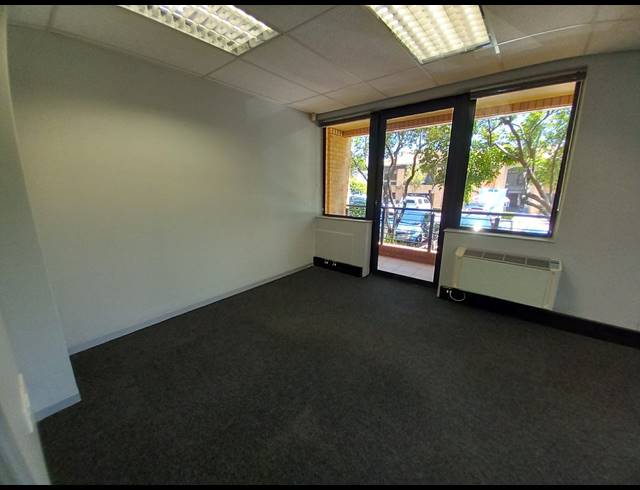 297M² OFFICE TO LET IN BRYANSTON